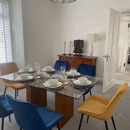 Fantastic Home In Brightons, Falkirk. Polmont Екстериор снимка