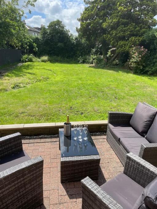 Fantastic Home In Brightons, Falkirk. Polmont Екстериор снимка
