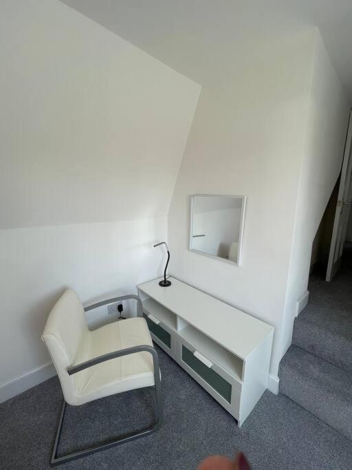 Fantastic Home In Brightons, Falkirk. Polmont Екстериор снимка